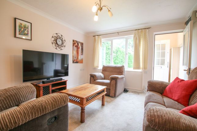 129, Acorn Drive, Wokingham photo 4