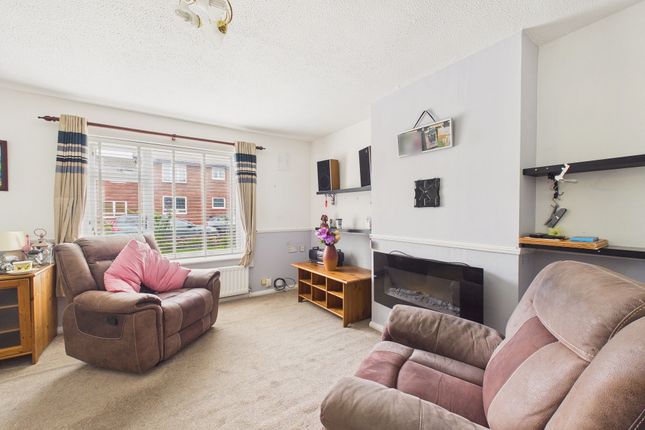 77 West Crescent, Gateshead photo 2