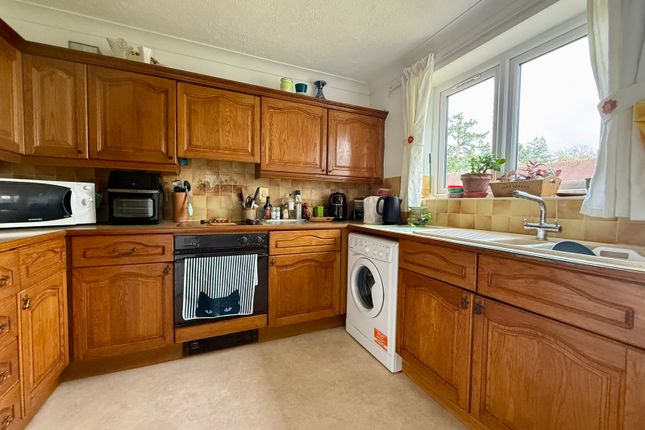 13, War Memorial Place, Oxfordshire photo 4