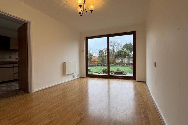 303, Winslow Road, Bromyard photo 3