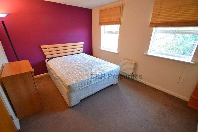 Town house to rent in Peregrine Street, Hulme, Manchester