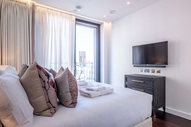 Flat to rent in Thornes House, The Residence, Ponton Road, Nine Elms
