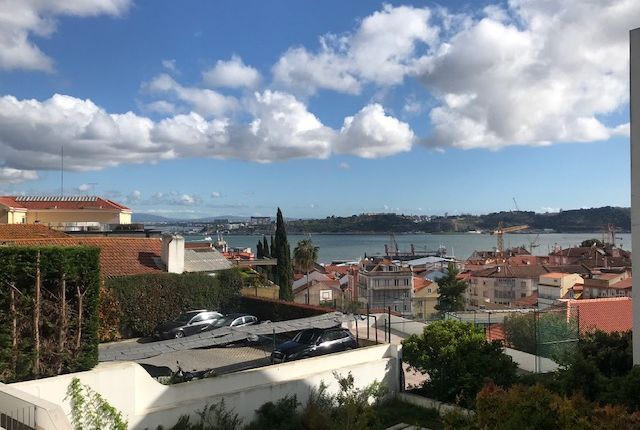 Apartment for sale in Lapa, Estrela, Lisbon City, Lisbon Province, Portugal