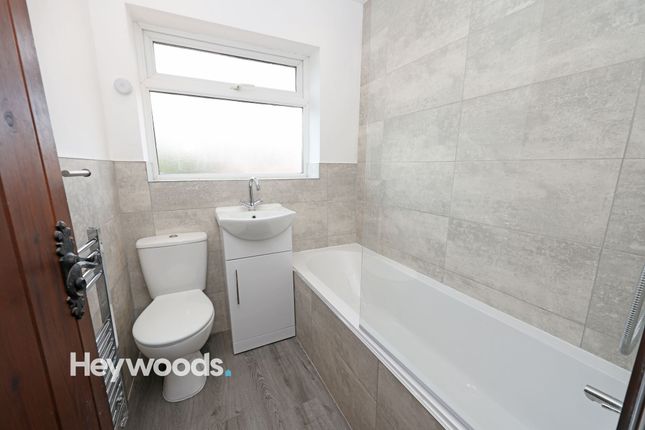 29 Bircham Walk, Newcastle photo 3
