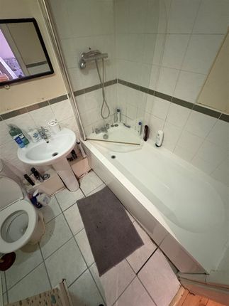 Flat 132, Abacus Building, 246, Bradford Street, Birmingham photo 3