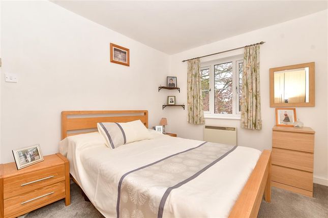 Flat for sale in Benhill Road, Sutton, Surrey