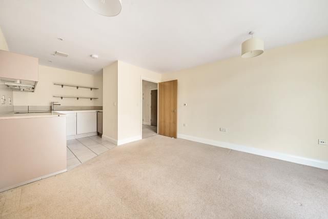 Kerr Place, Aylesbury photo 4