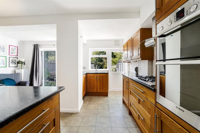 84, Tattenham Grove, Epsom photo 3
