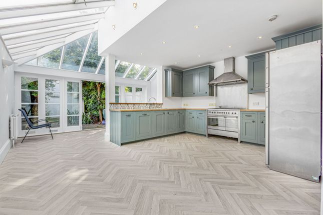 46, Elm Road, London photo 3