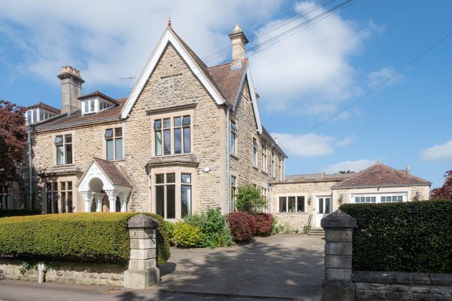 Thumbnail Semi-detached house for sale in The Avenue, Cirencester, Gloucestershire