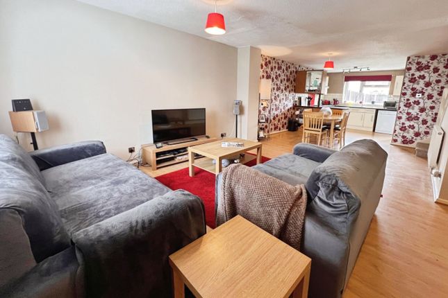 25, Knightsbridge Road, Leicester photo 2