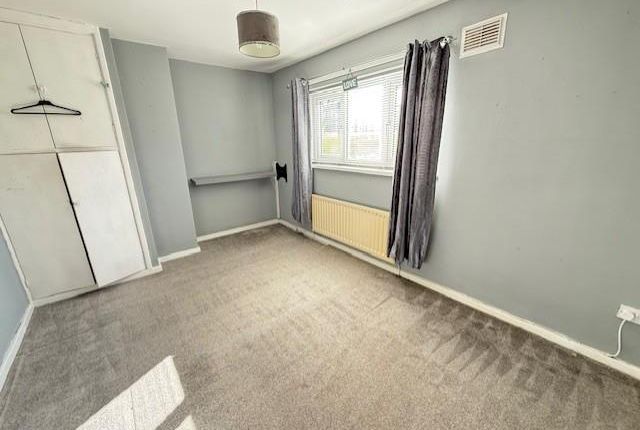 33, Harperley Gardens, Stanley photo 4