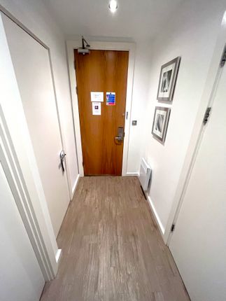 Flat to rent in Icon 25, 64 Shudehill, Manchester