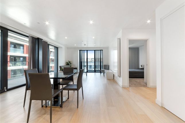 51, Marco Polo House, Royal Wharf photo 4
