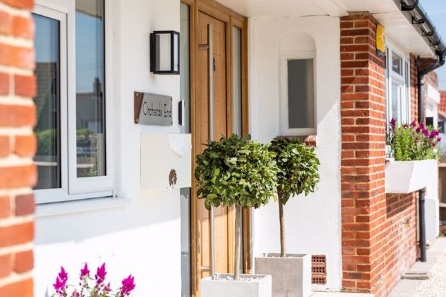 Image of 8 Bow Grove, Sherfield-on-Loddon, Hook, RG27 0DT