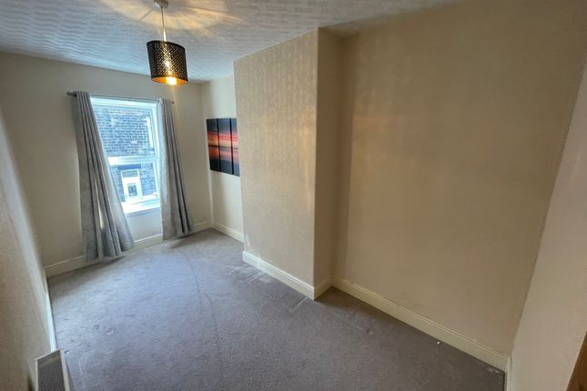 Terraced house to rent in Laurel Mount, Stanningley, Pudsey