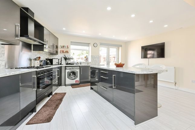 206, Flaxley Road, Birmingham photo 3
