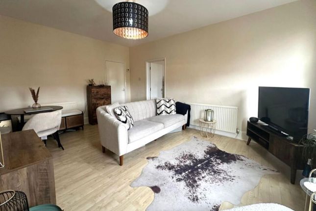 Flat 8, 23-25, St Andrews Road, Southsea photo 3