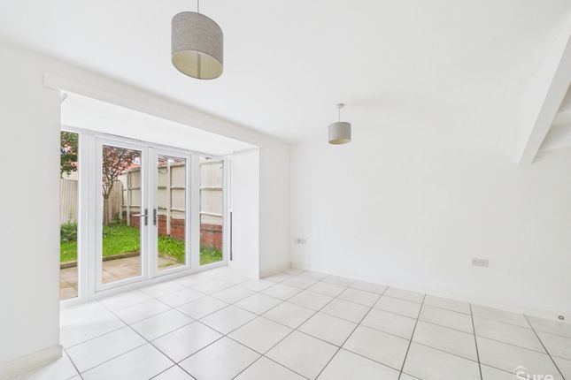 94 Hope Way, Swadlincote photo 4