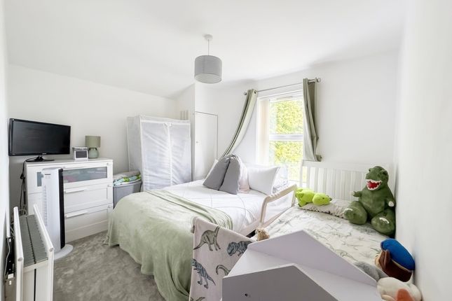 59d, Cedar Road, SUTTON photo 3