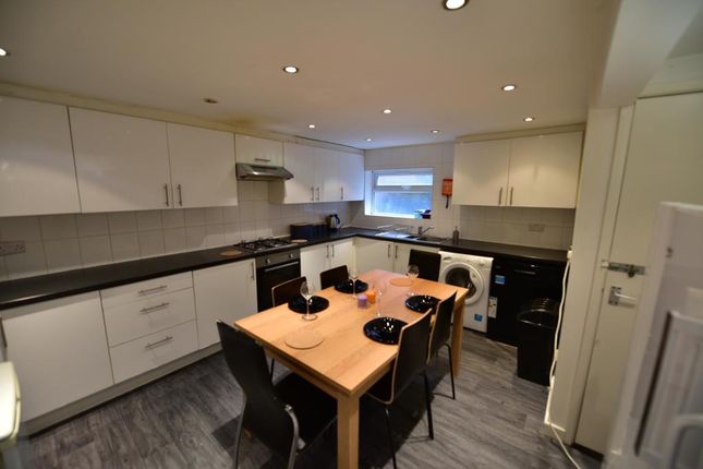 Chestnut Avenue, Leeds photo 3
