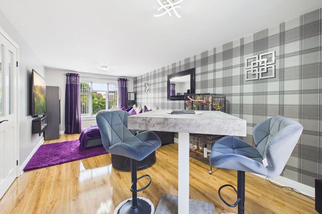 8, Millfore Court, Irvine photo 4