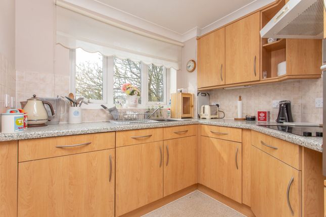 Flat for sale in Sandgate Road, Garden House Court
