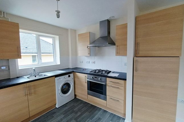 20, Lockview Court, Hemel Hempstead photo 2