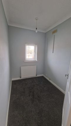 57, St. Pauls Avenue, Slough photo 5