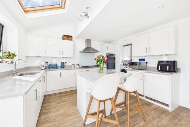 10, Sycamore Walk, Brockworth photo 2