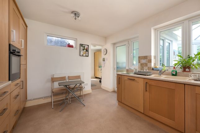 6 Willow Way, Whitstable photo 4