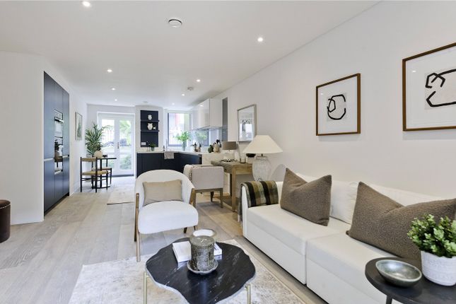1 bed flat for sale in Basing Street, London W11