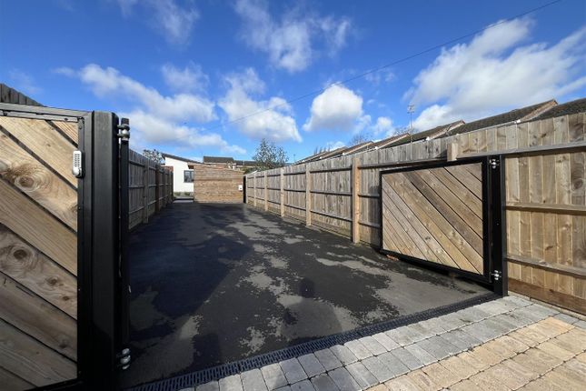 Detached bungalow for sale in Duttons Close, Snitterfield, Stratford-Upon-Avon