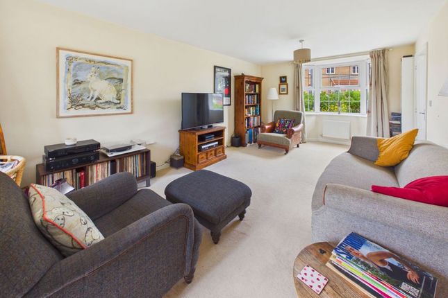 43, Kingfisher Drive, Whitby photo 2