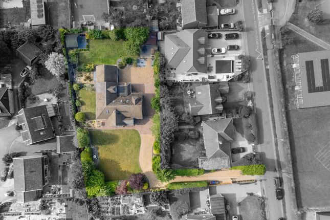 42 Tannery Drift, Royston photo 2