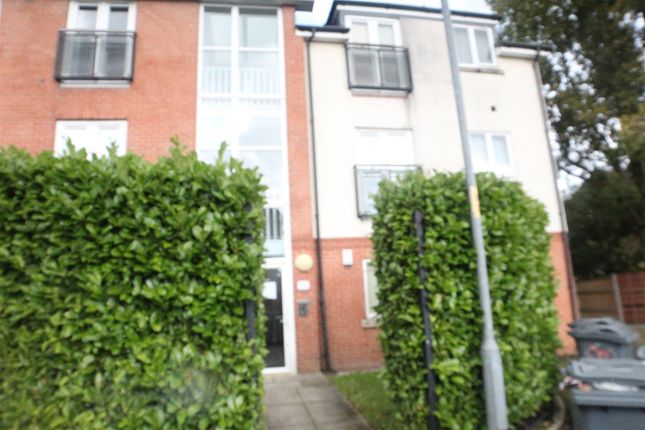 Thumbnail Flat for sale in Parsons Way, Manchester