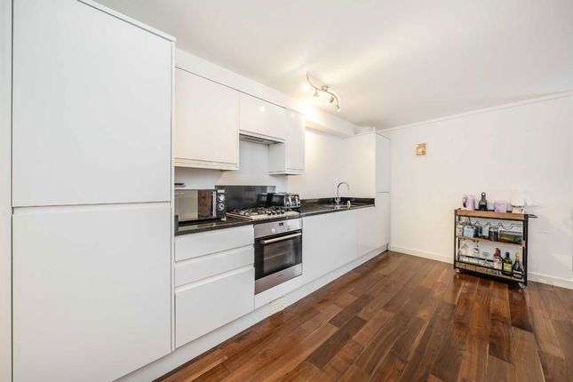 1 Ensham Court, 12, Gatton Road, London photo 2