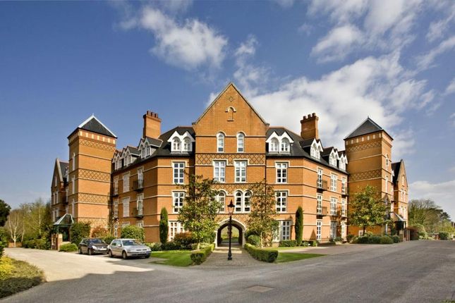 Thumbnail Flat for sale in Holloway Drive, Virginia Water