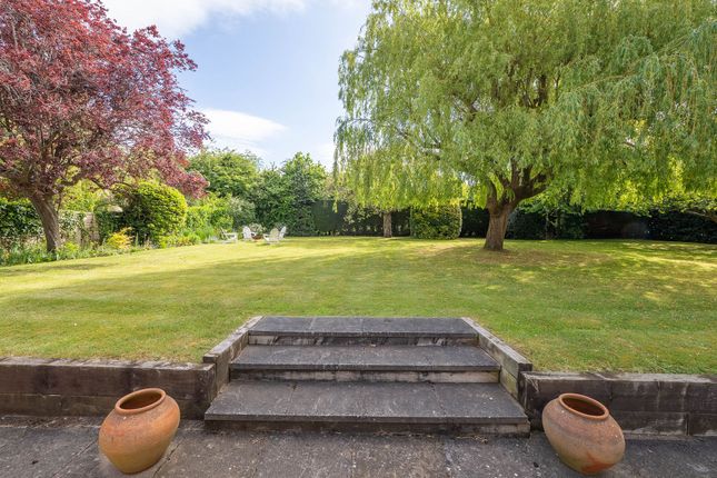 4 Church Field Headland Road, Stratford-Upon-Avon photo 4