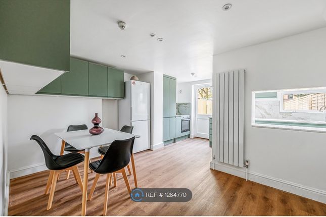 Thumbnail Room to rent in York Road, London