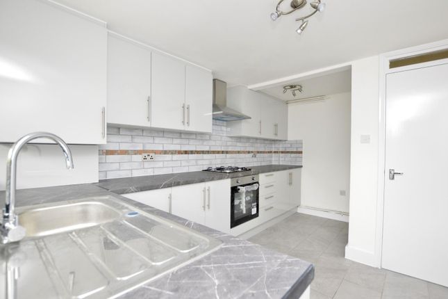 Flat for sale in Ham Park Road, London