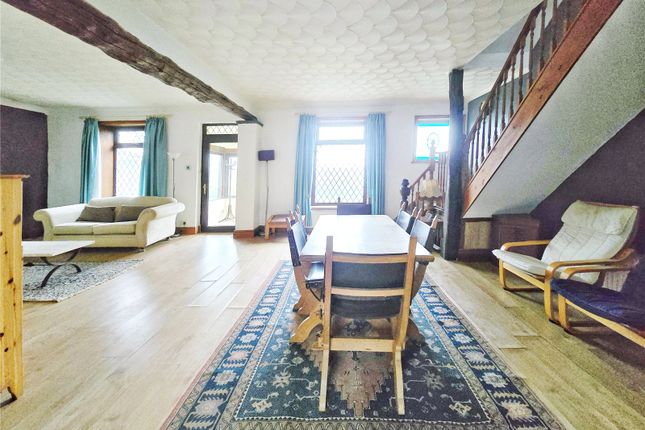 22, Halley Street, Lancashire photo 4