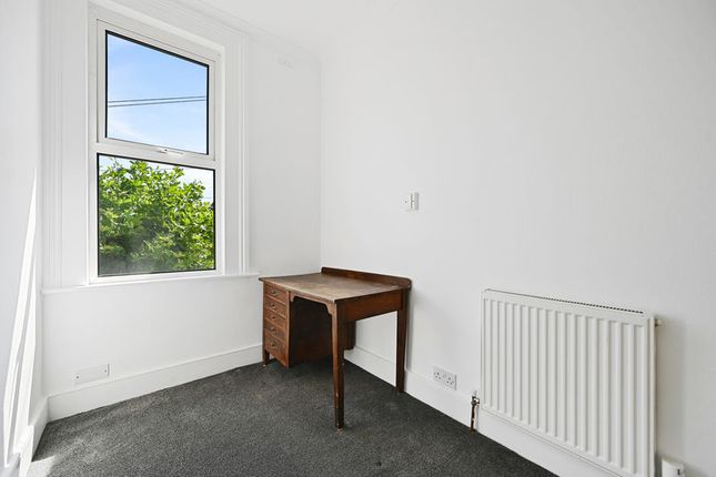 56, Drury Road, Harrow photo 4