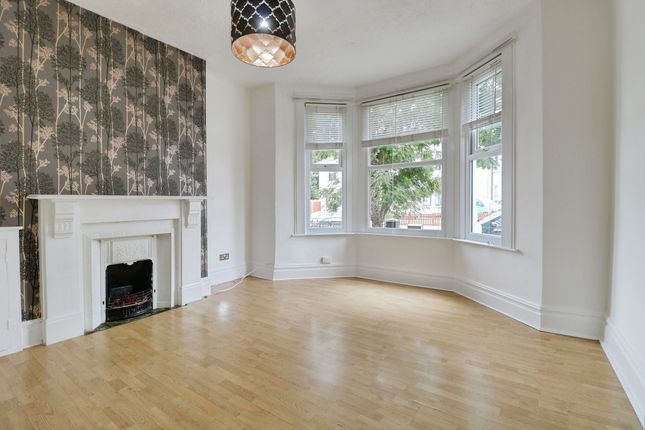 17a, Lancaster Gardens, Southend-on-sea photo 2