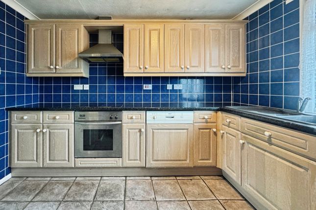 44, Carey Park, Looe photo 2