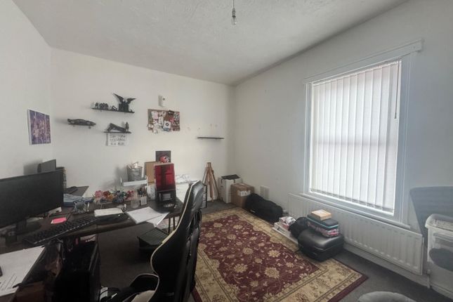 20, Ridsdale Street, Darlington photo 2