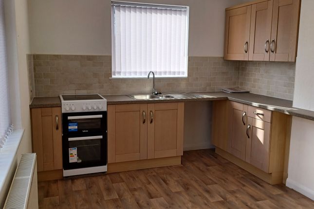 Flat to rent in High Street, Coningsby, Lincoln