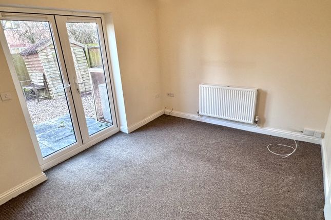 26, Moulton Crescent, Newark photo 5