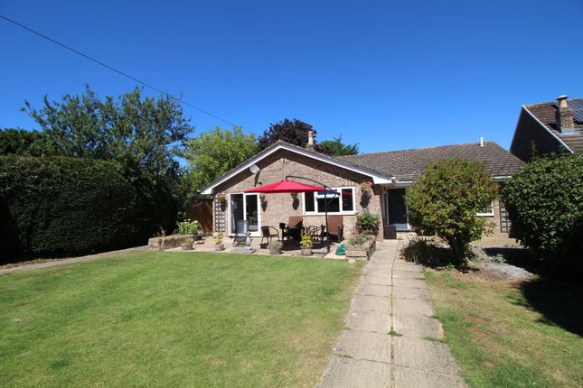 4 bed detached bungalow to rent in Compton Road, Hilmarton, Calne SN11