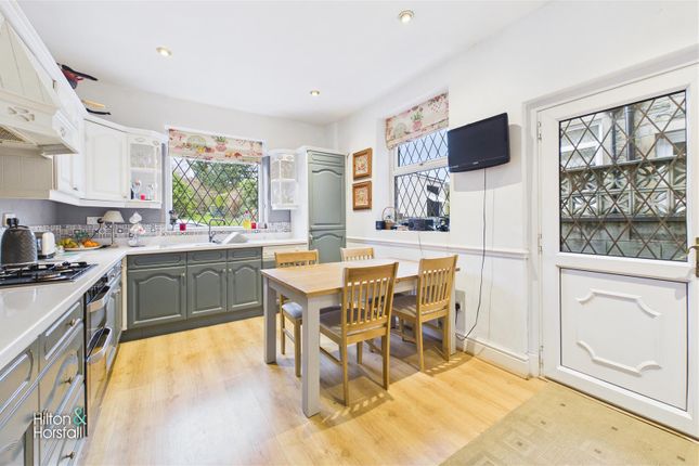 6, Springbank, Barrowford photo 5